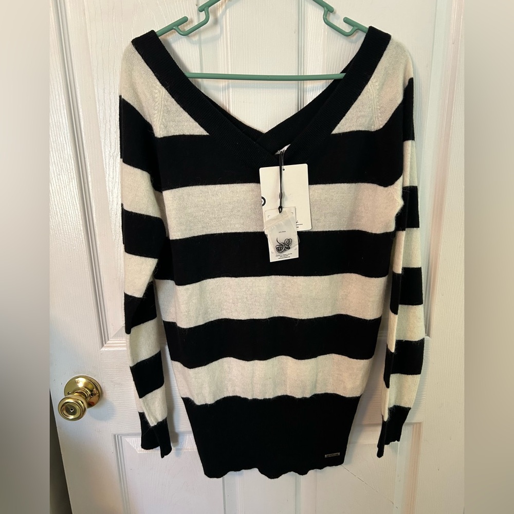 Ben Sherman V-Neck Sweater in Black and Cream Stripes
